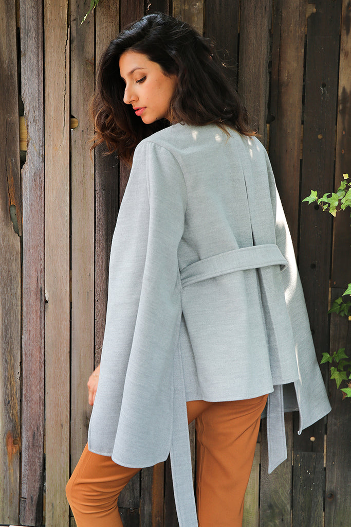 Elegant v neck Belted winter cape coat