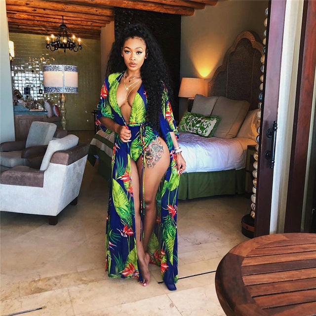 Floral Printed One Piece Swimsuit / With Cover-Up Set